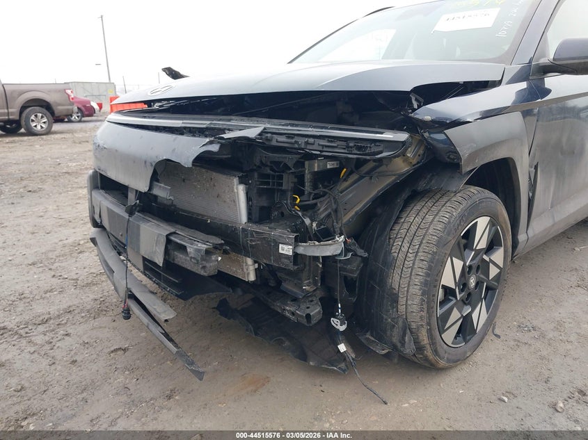 2024 HYUNDAI KONA auction photo 6
