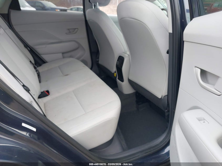 2024 HYUNDAI KONA auction photo 8