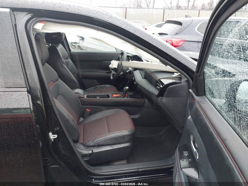 2025 Nissan Kicks Sr Intelligent Awd