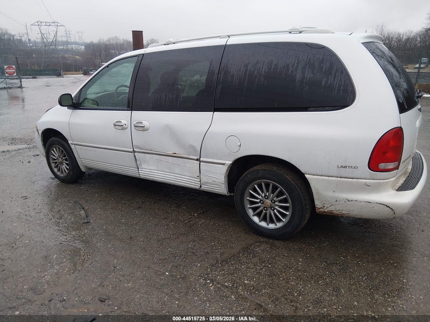 2000 Chrysler Town & Country Limited