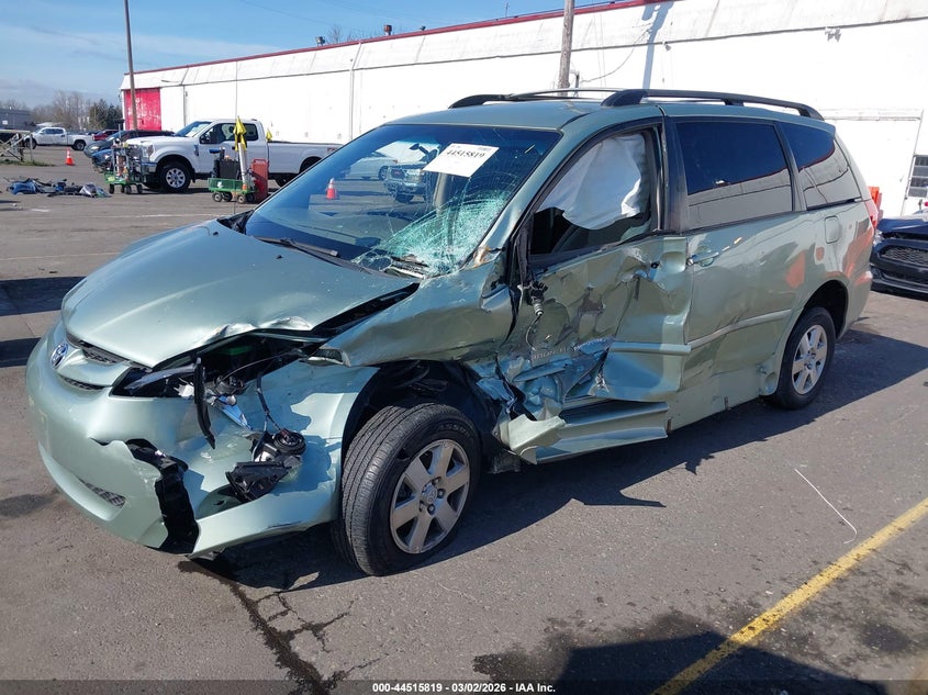 2008 Toyota Sienna Le