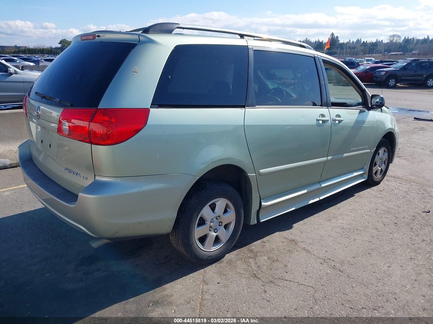 2008 Toyota Sienna Le