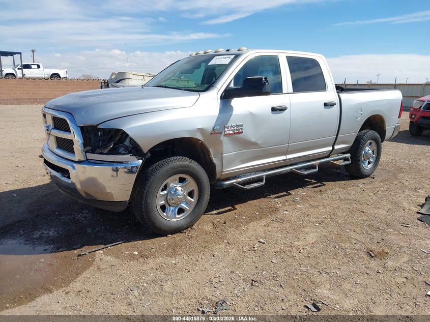 Vin: 3c6ur5cl2fg655301, lot: 45012640, ram 2500 tradesman 20152