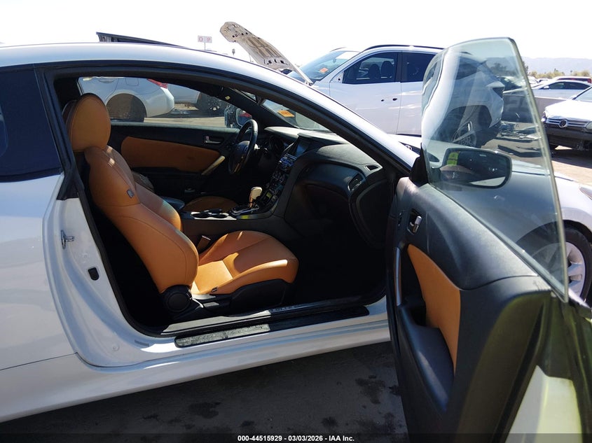 2013 Hyundai Genesis 2.0T Premium