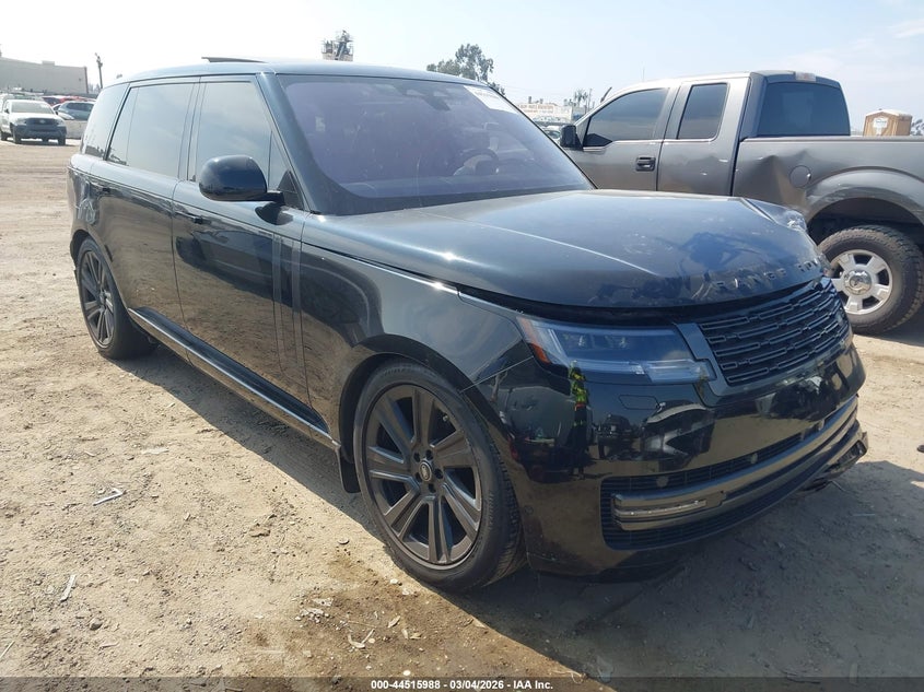 2023 LAND ROVER RANGE ROVER P400 SE