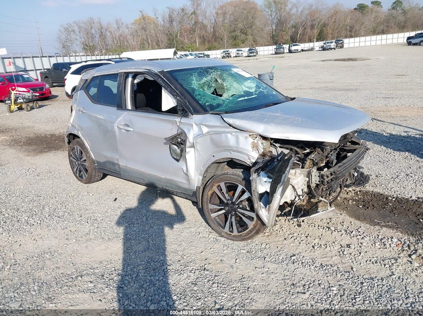2018 Nissan Kicks Sv