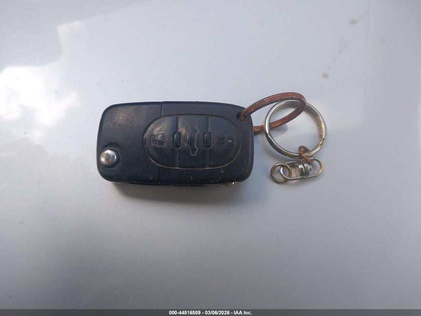 2000 Volkswagen Passat Gls VIN: WVWMA23B1YP305744 Lot: 44516509