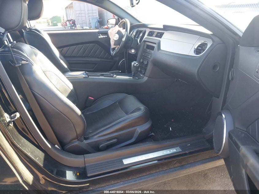 2012 Ford Mustang V6 Premium