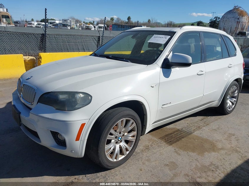 Vin: 5uxzv8c56bl417136, lot: 45013340, bmw x5 xdrive50i 20112