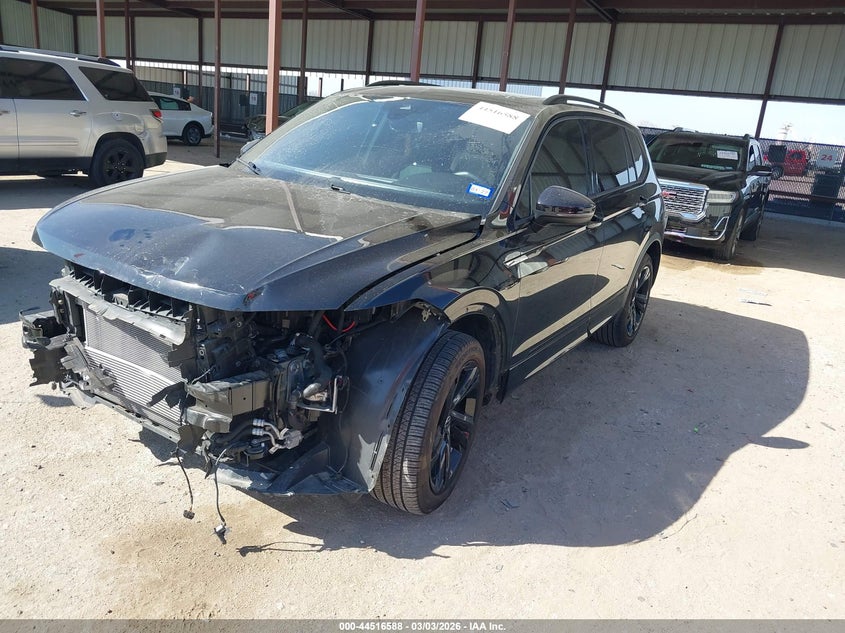 2024 Volkswagen Tiguan 2.0T Se R-Line Black
