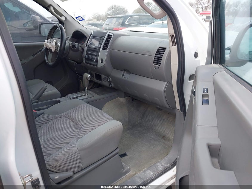 2016 Nissan Frontier Sv