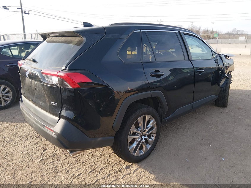 AtlanticExpress - Toyota RAV4