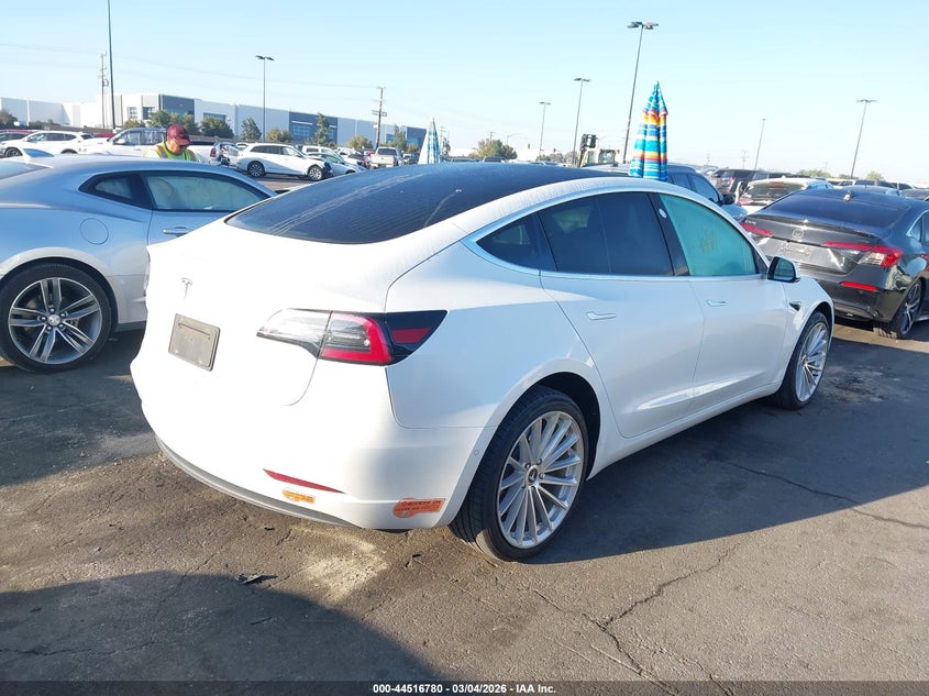 2020 Tesla Model 3 Standard Range Plus Rear-Wheel Drive/Standard Range Rear-Wheel Drive