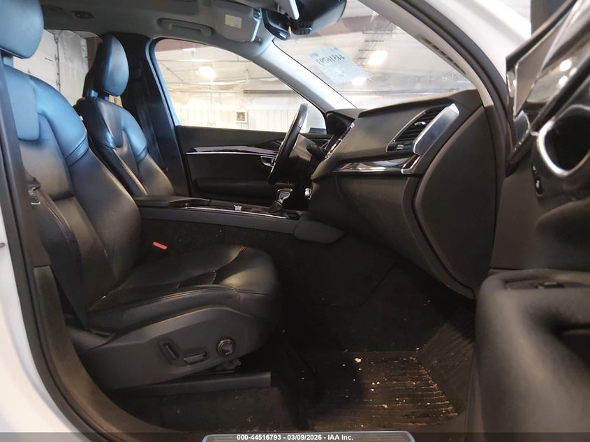 2017 Volvo Xc90 T6 Momentum