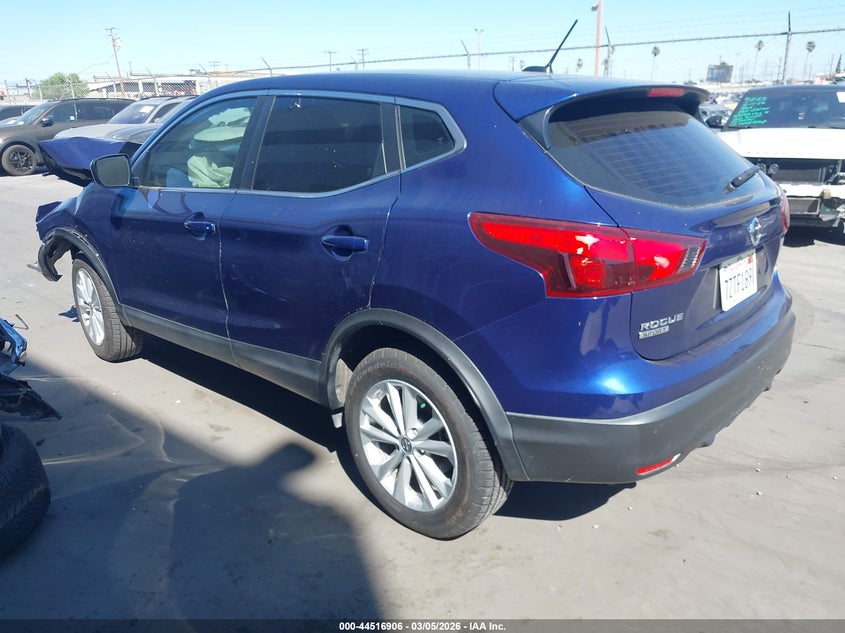 2017 Nissan Rogue Sport S