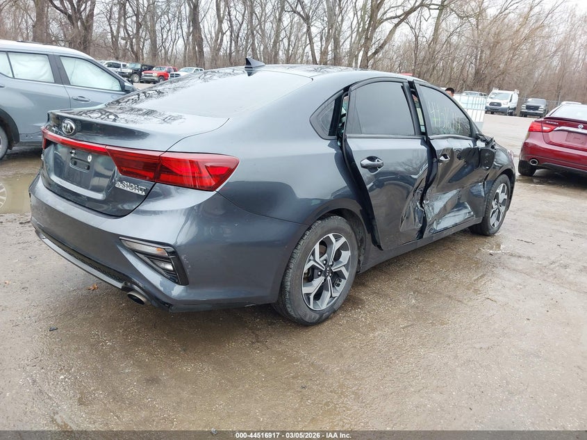 Vin: 3kpf24ad2me264587, lot: 45013678, kia forte lxs 20214