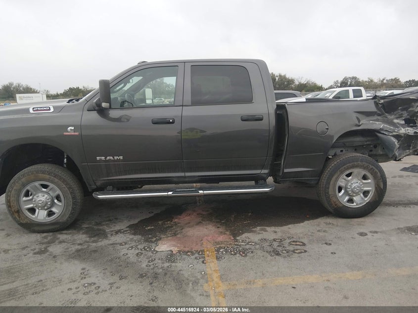 2022 Ram 2500 Tradesman 4X4 6'4 Box VIN: 3C6UR5CL2NG393018 Lot: 44516924