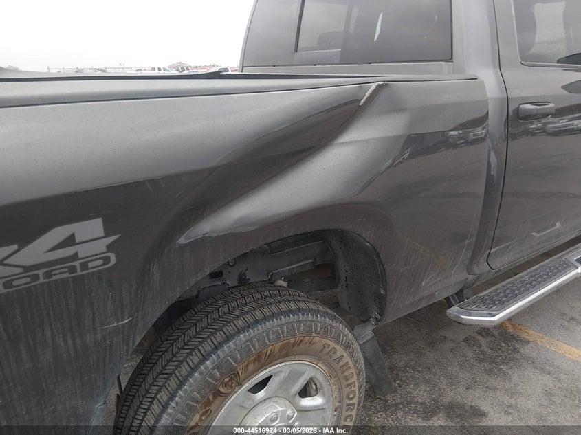 2022 Ram 2500 Tradesman 4X4 6'4 Box VIN: 3C6UR5CL2NG393018 Lot: 44516924