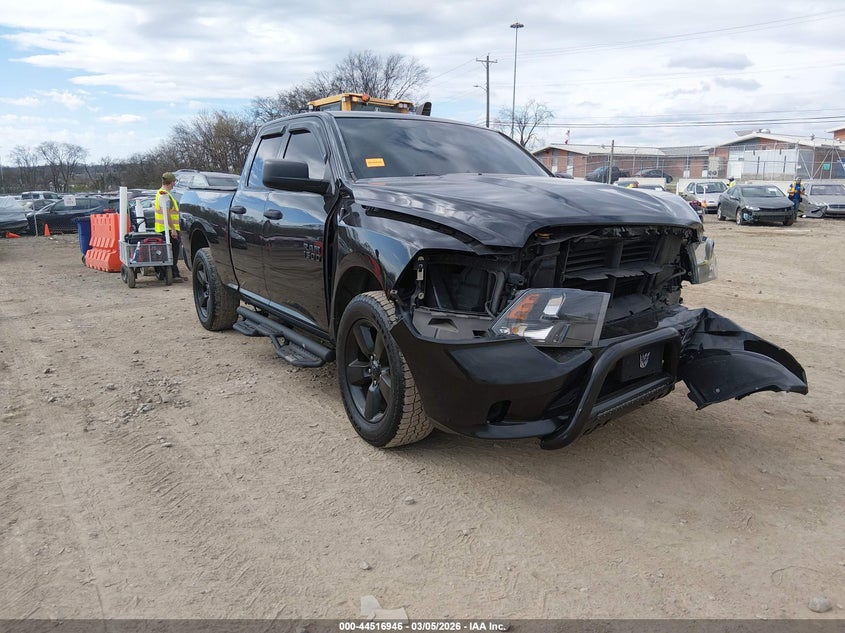 2017 Ram 1500 Express 4X2 6'4 Box