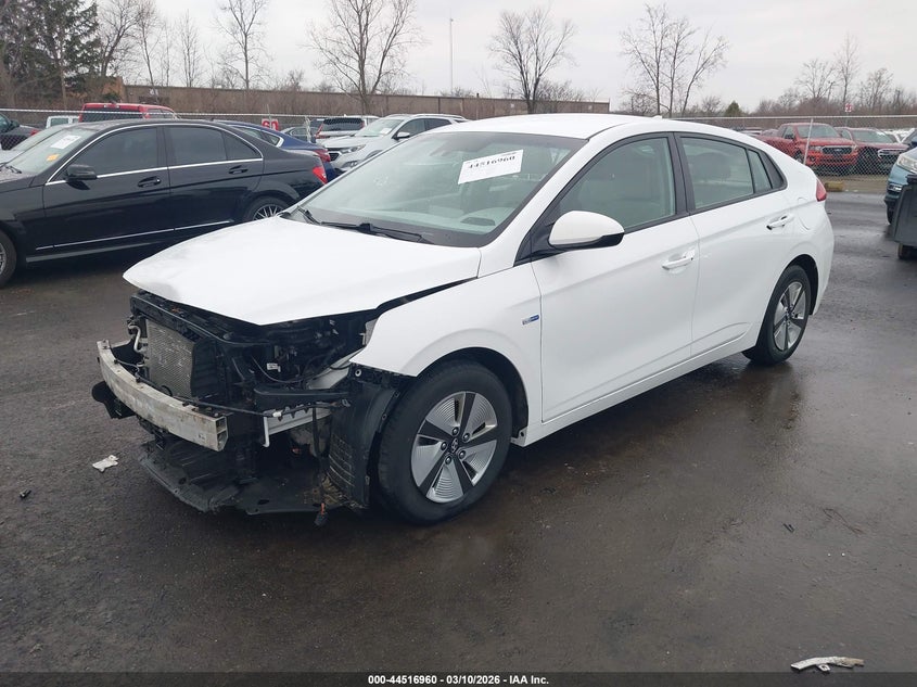 VIN KMHC65LC6LU215812 2020 HYUNDAI IONIQ HYBRID BLUE