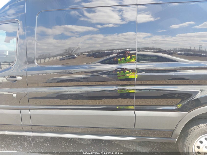 2024 Ford Transit-350 VIN: 1FTBF5XG6RKB55578 Lot: 44517000