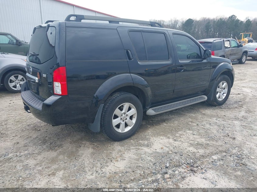 2010 Nissan Pathfinder Se