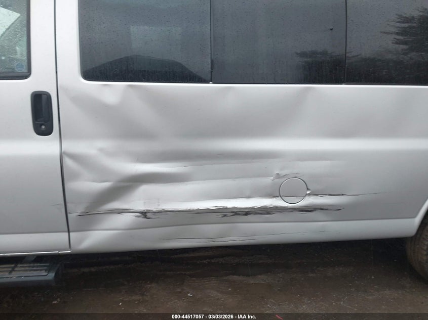 2022 GMC Savana Passenger Rwd 3500 Extended Wheelbase Lt VIN: 1GJZ7PFPXN1204802 Lot: 44517057