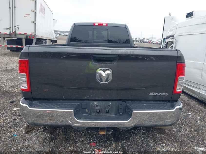 2024 Ram 3500 Ram Tradesman 4X4 8' Box grey Lot 111044517100 Vin 3C63RRGL1RG358537