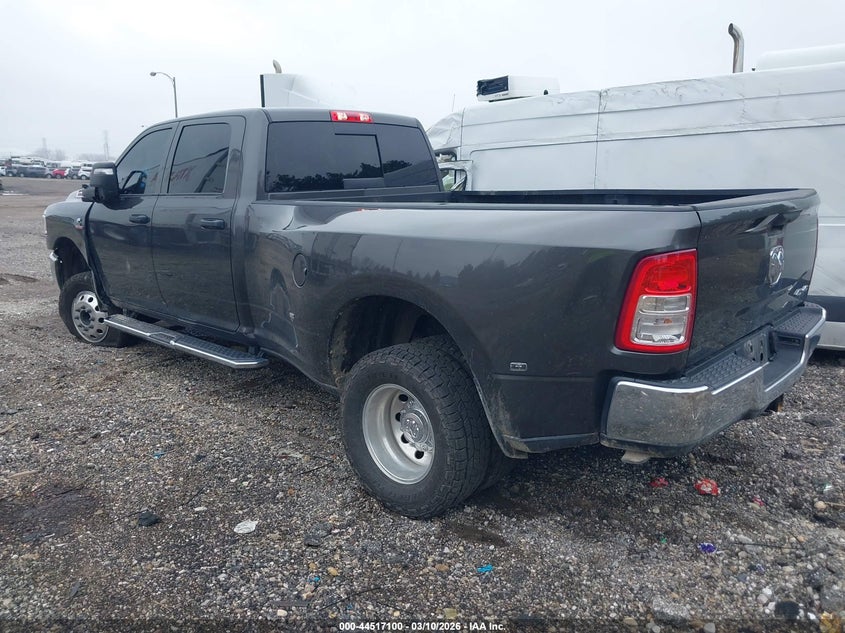 2024 Ram 3500 Ram Tradesman 4X4 8' Box grey Lot 111044517100 Vin 3C63RRGL1RG358537