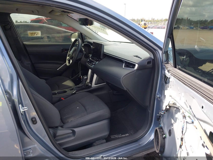 2025 Toyota Corolla Cross Le