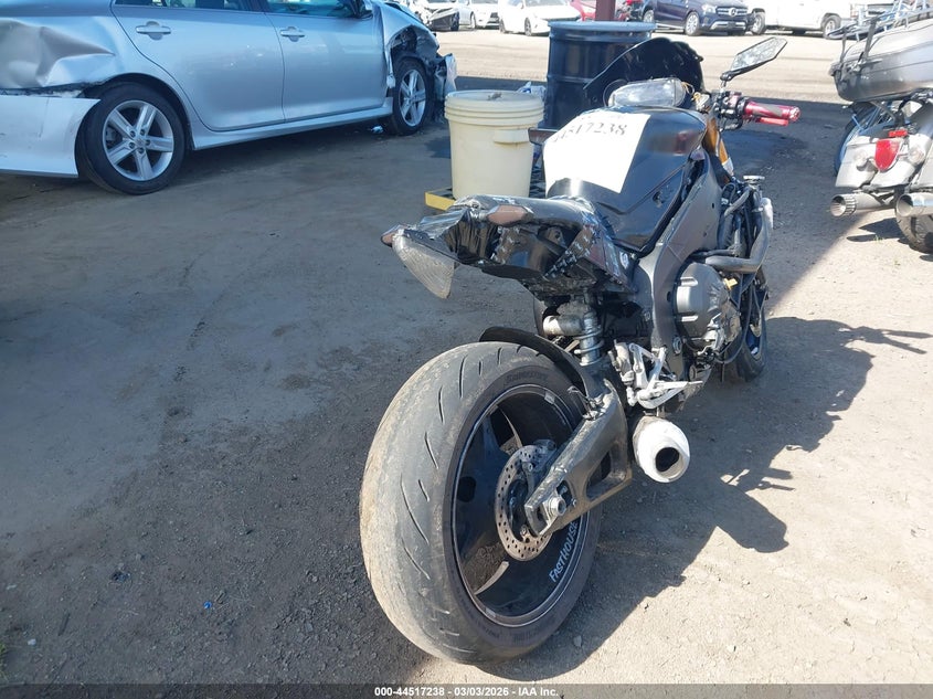 2007 YAMAHA YZFR1 auction photo 4