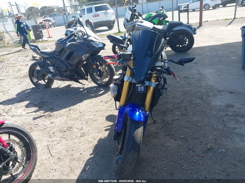 2007 YAMAHA YZFR1 auction photo 5