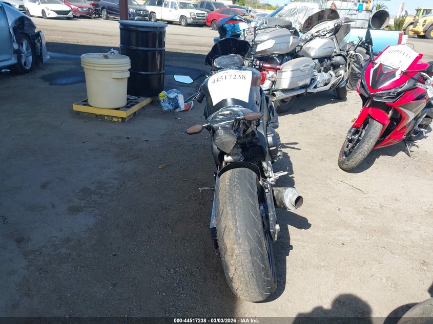 2007 YAMAHA YZFR1 auction photo 6