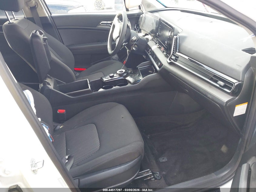 2025 KIA SPORTAGE HYBRID auction photo 5
