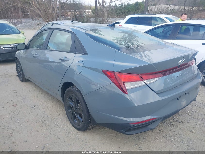 2022 Hyundai Elantra Sel