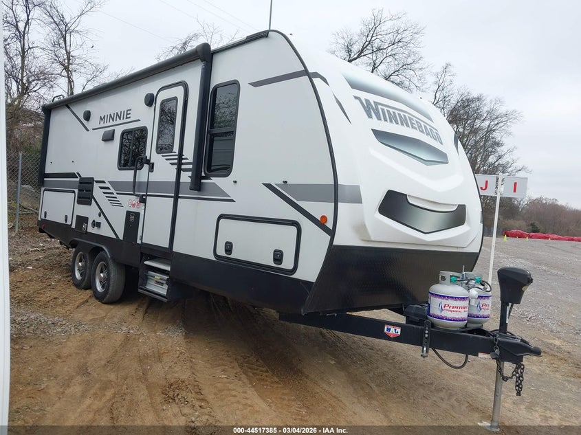 54CTM1P28N6062944 WINNEBAGO TRAVEL TRLR Photo 1