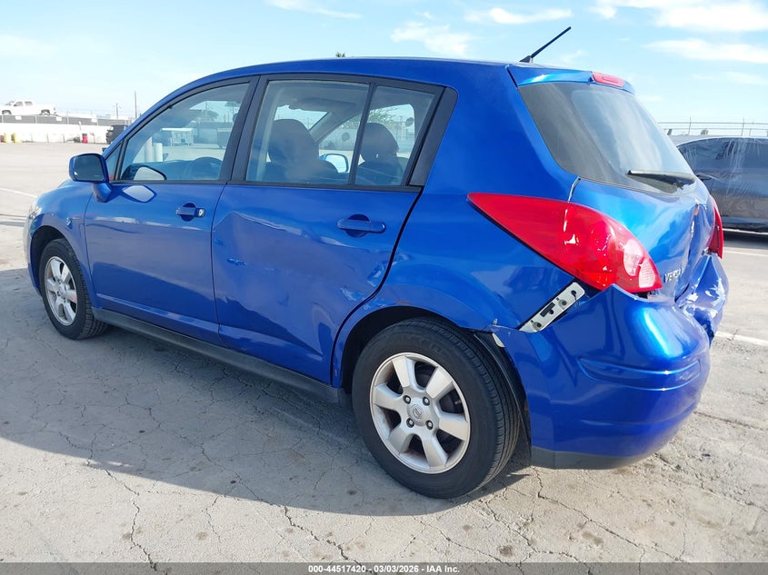 2012 Nissan Versa 1.8 S