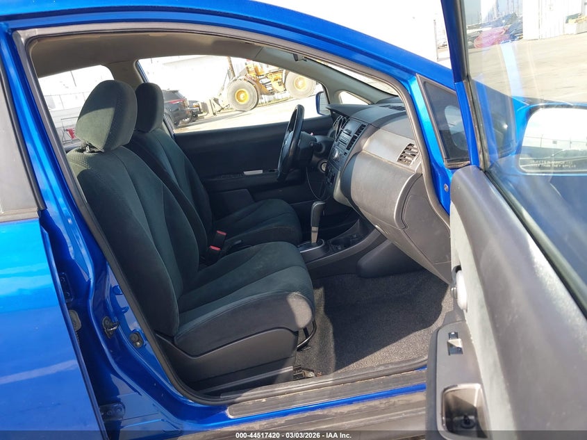 2012 Nissan Versa 1.8 S