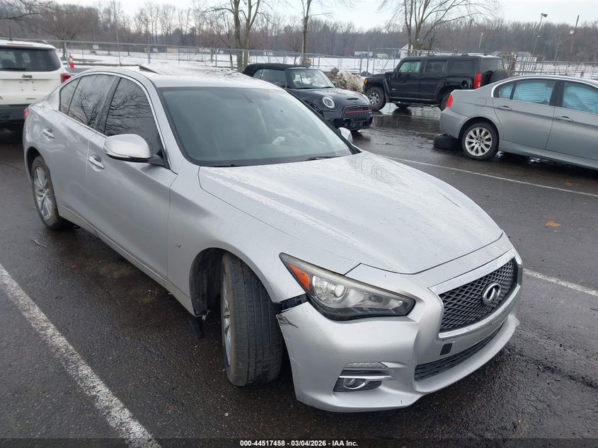 2015 INFINITI Q50