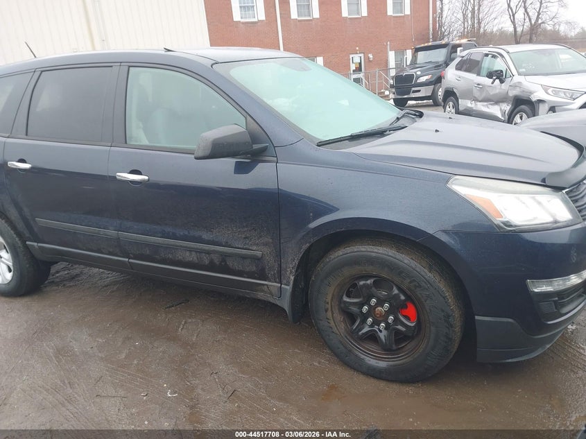 1GNKVFKDXHJ245799 CHEVROLET TRAVERSE Photo 1