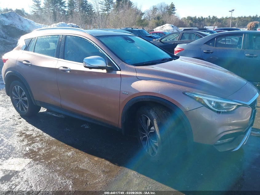 2018 Infiniti Qx30 Premium VIN: SJKCH5CR1JA053117 Lot: 44517749