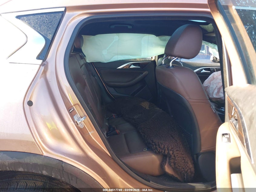 2018 Infiniti Qx30 Premium VIN: SJKCH5CR1JA053117 Lot: 44517749