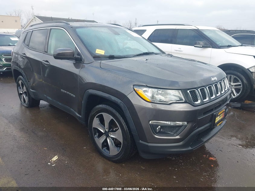 3C4NJDBB3JT116791 JEEP COMPASS Photo 1