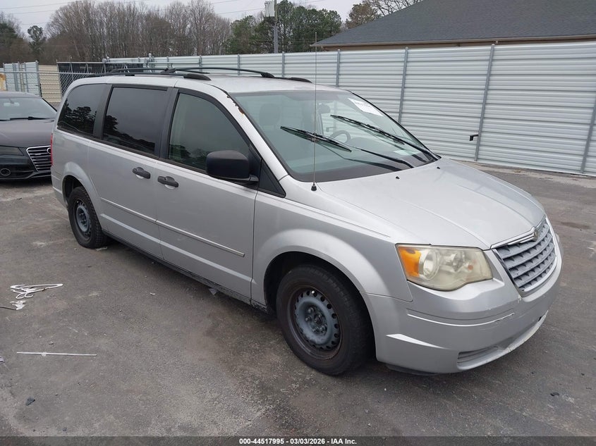 2008 Chrysler Town & Country Lx