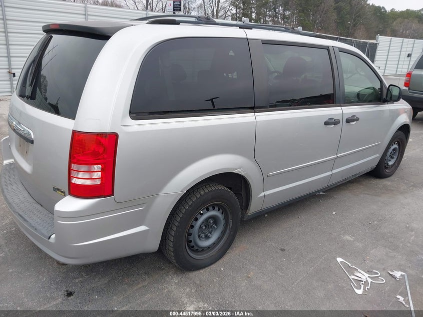 2008 Chrysler Town & Country Lx