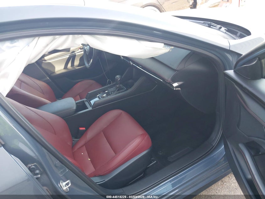 2024 Mazda Mazda3 2.5 S Carbon Edition