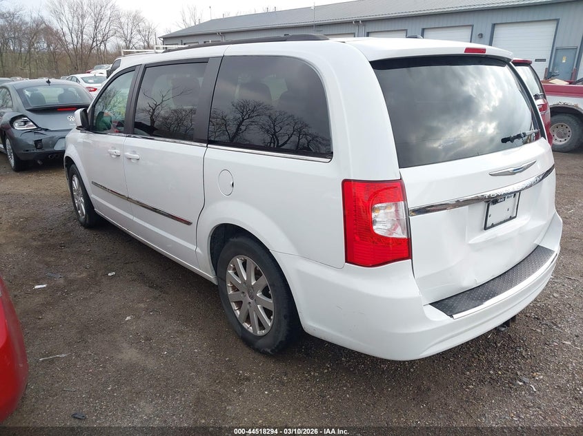 2015 Chrysler Town & Country Touring