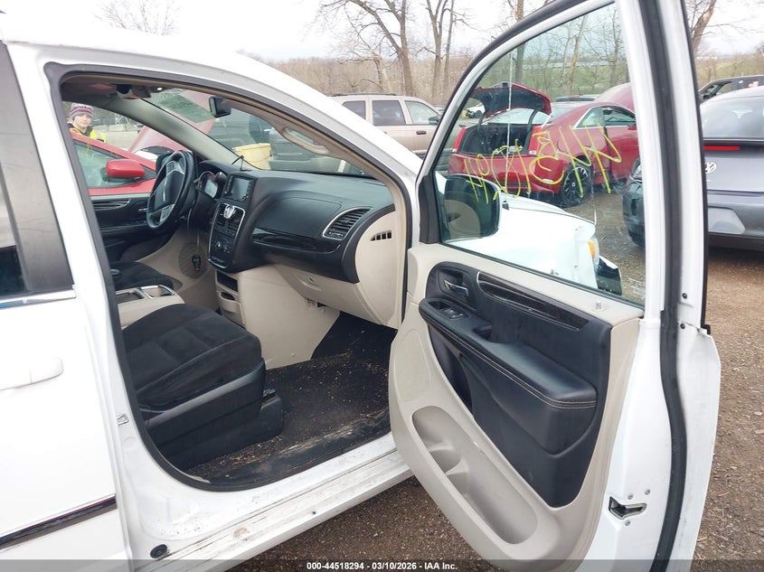 2015 Chrysler Town & Country Touring