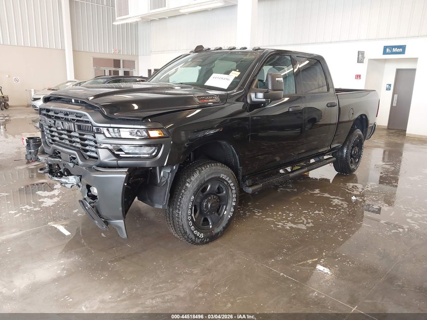 Vin: 3c6ur5cj0tg257613, lot: 45015258, ram 2500 tradesman  4x4 6'4 box 20262