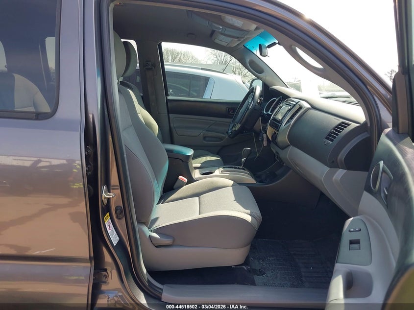 2015 Toyota Tacoma Base V6